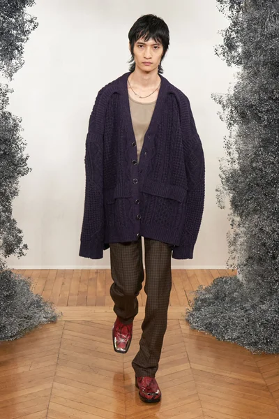Look 24